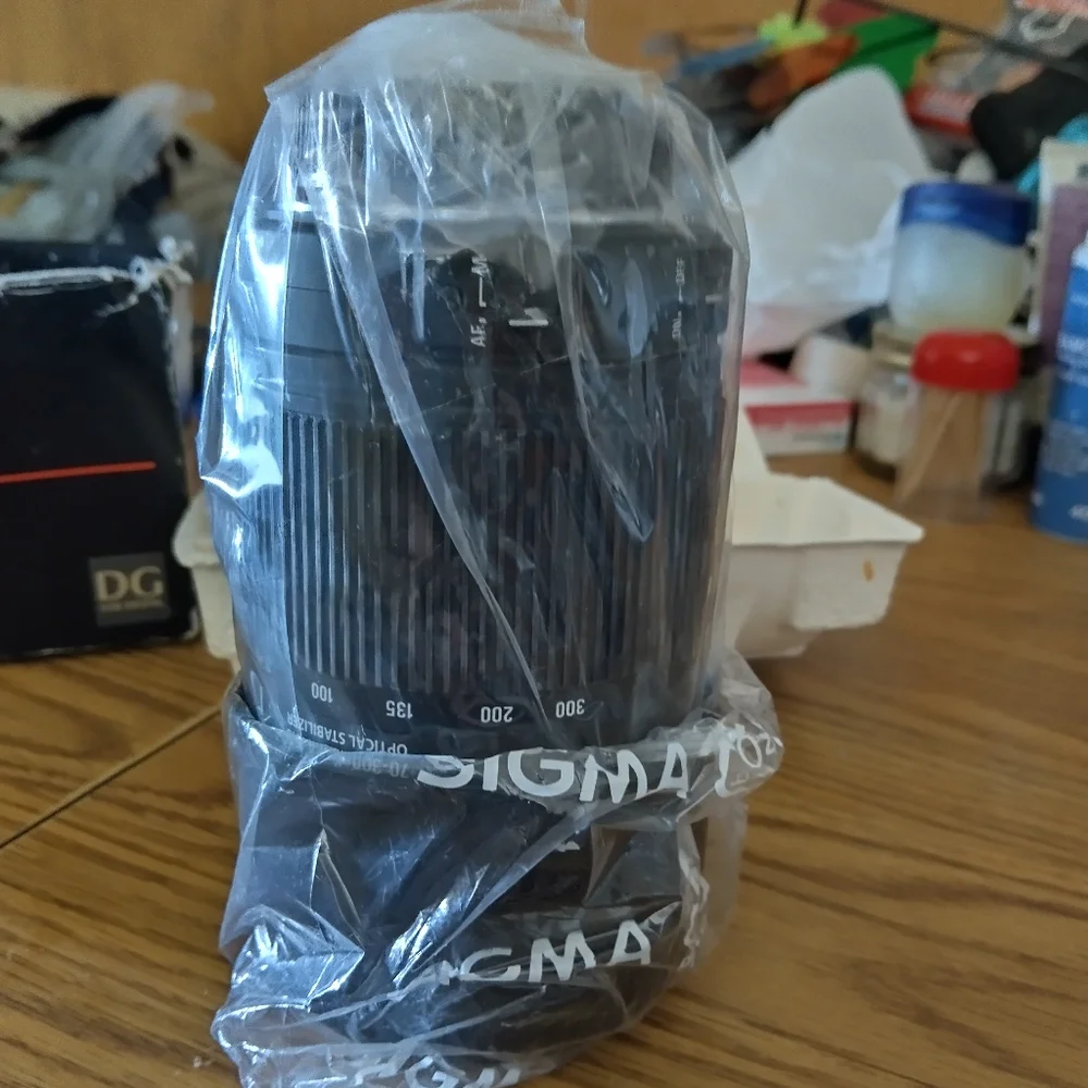 Sigma 70-300mmmF4-6DG OS Optical Stabilizer